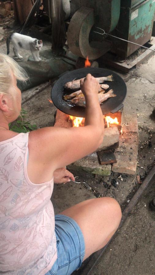 Romanticka Chatka So Saunou V Prirode Turany Eksteriør billede